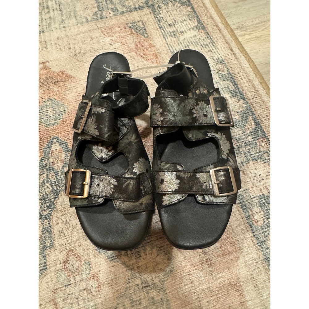 Free People Daisy Sandals - Picture 2 of 4